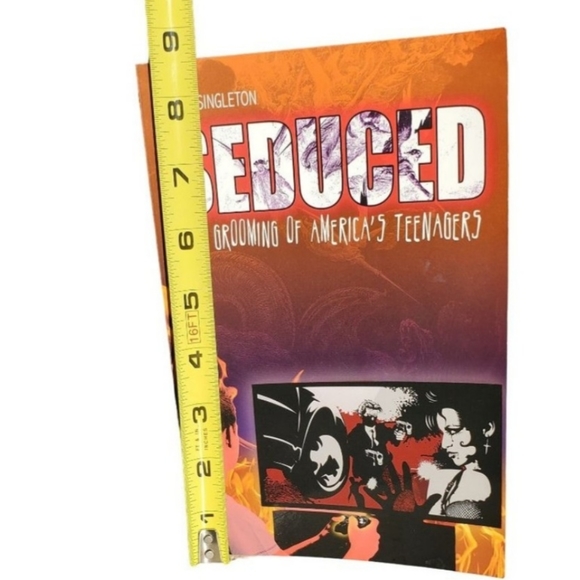 Seduced: The Grooming of America's Teenagers by Opal Singleton 2015 SIGNED Book - Picture 9 of 10